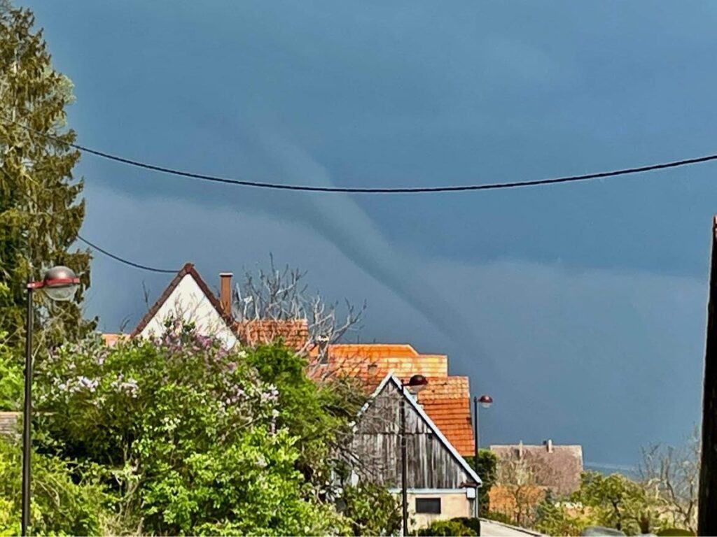 Tornado photographed in Le BasRhin France